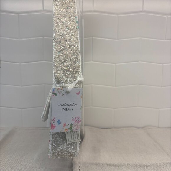 Made in India - Viral Beaded Santa Shoulder Bag - White, Silver, Red and Green - Picture 4 of 12